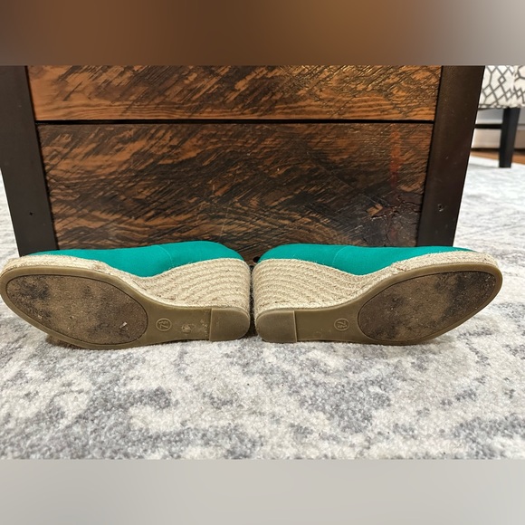 Green Wedges - Picture 2 of 5